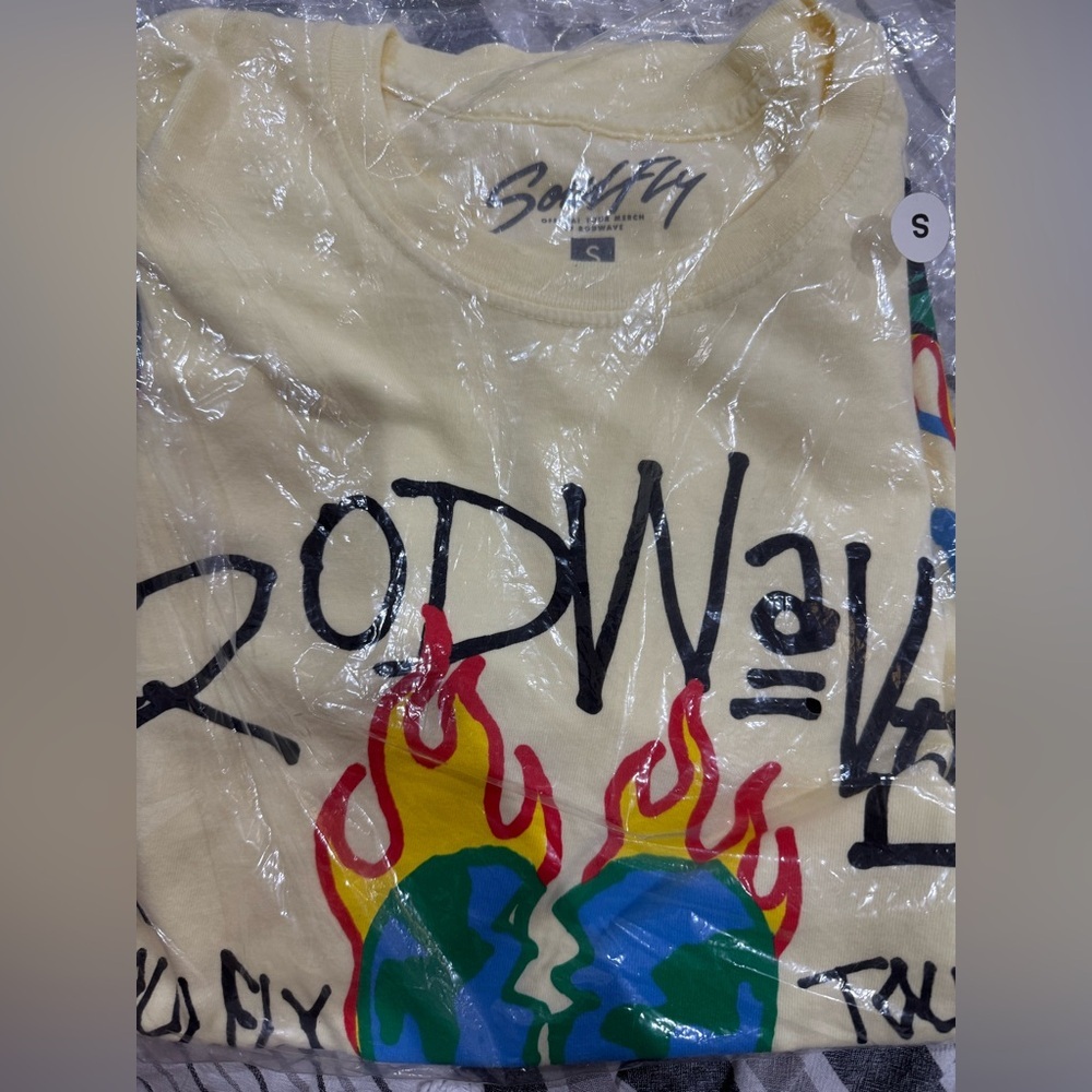 Rodwave Soulfly Tour Gone Till November Graphic Design T-Shirt Size Small New - Picture 4 of 4